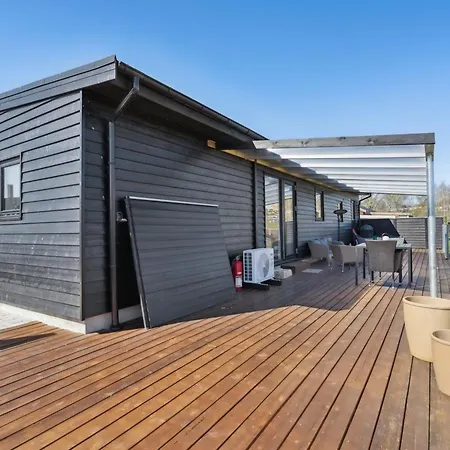 Thorlaf - 200m From The Sea By Interhome *