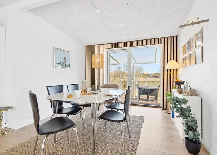 Thorlaf - 200m From The Sea By Interhome *